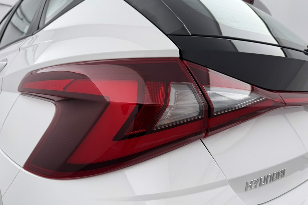 Hyundai I20 Advance Automatic Petrol Hatchback - Stock Number (1553717) - 23rd supplementary image