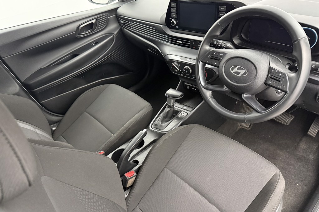 Hyundai I20 Advance Automatic Petrol Hatchback - Stock Number (1553717) - 1st supplementary image