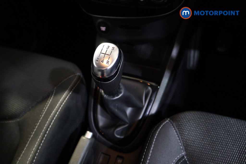 Renault Clio Iconic Manual Petrol Hatchback - Stock Number (1553877) - 8th supplementary image