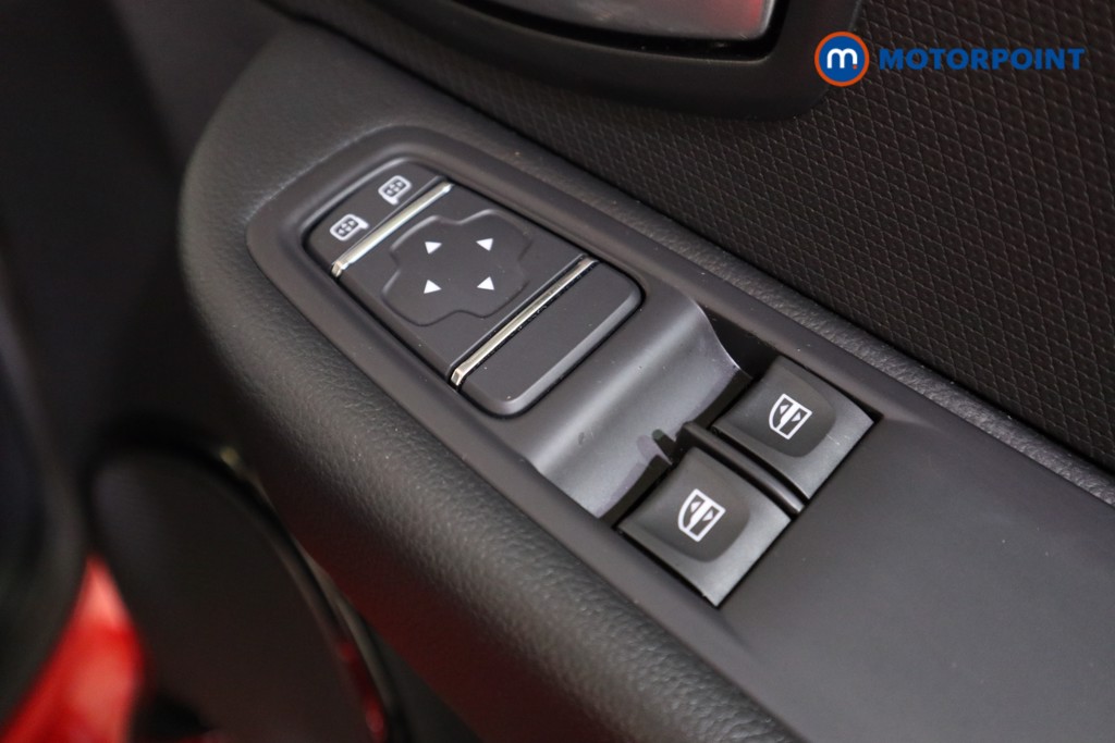 Renault Clio Iconic Manual Petrol Hatchback - Stock Number (1553877) - 10th supplementary image