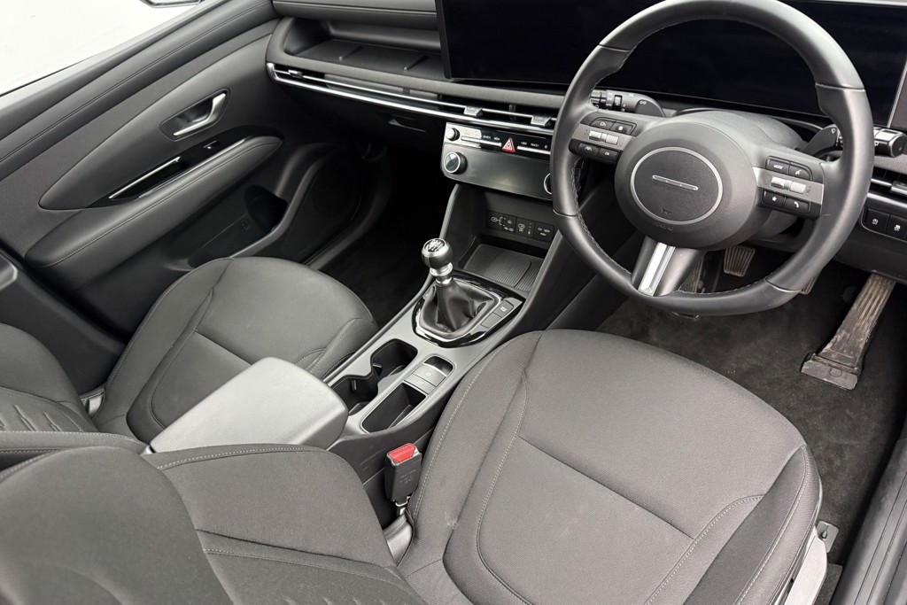 Hyundai Tucson Advance Manual Petrol SUV - Stock Number (1554075) - 1st supplementary image