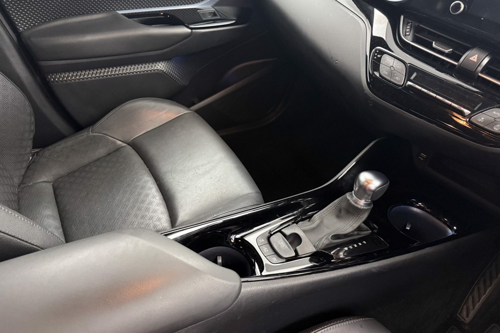 Toyota C-Hr Design Automatic Petrol-Electric Hybrid SUV - Stock Number (1554403) - 17th supplementary image