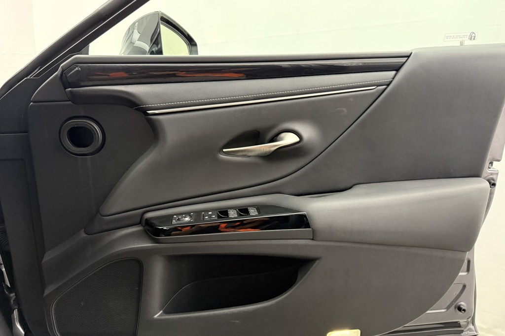 Lexus ES 300H 2.5 4Dr Cvt Premium Edition Automatic Petrol-Electric Hybrid Saloon - Stock Number (1554547) - 22nd supplementary image
