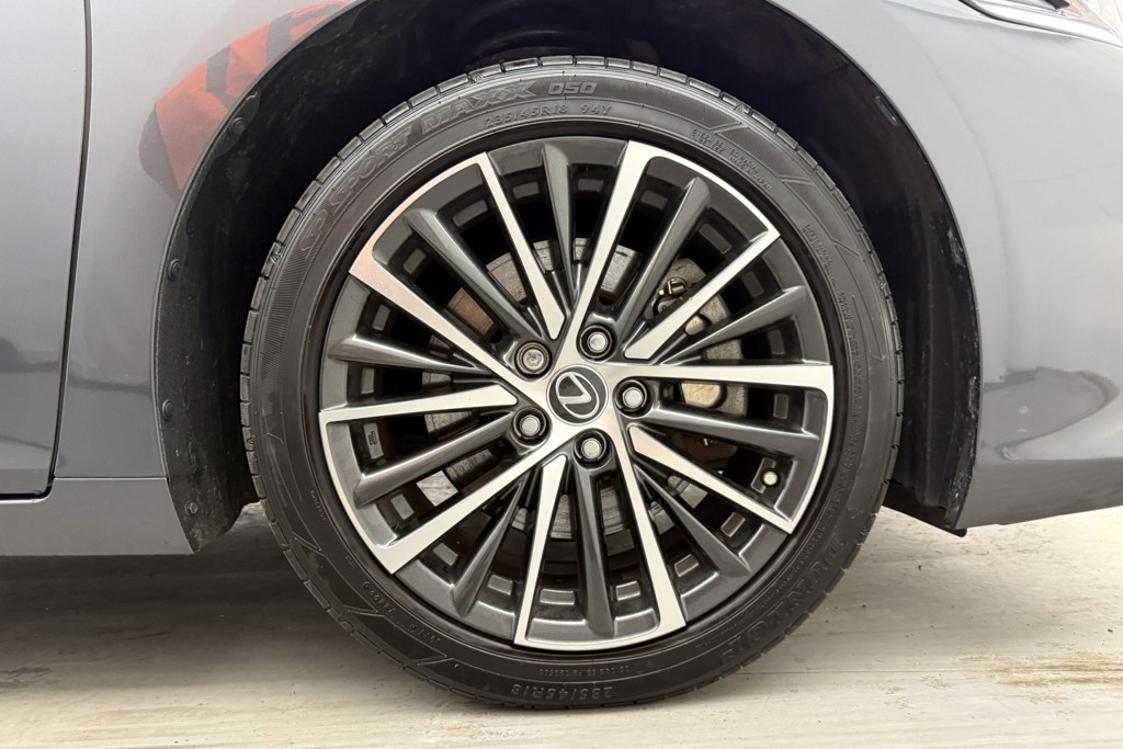 Lexus ES 300H 2.5 4Dr Cvt Premium Edition Automatic Petrol-Electric Hybrid Saloon - Stock Number (1554547) - 41st supplementary image