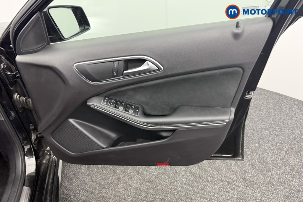 Mercedes-Benz A Class Whiteart Automatic Petrol Hatchback - Stock Number (1554666) - 17th supplementary image