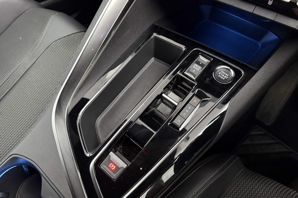 Peugeot 3008 GT Automatic Diesel SUV - Stock Number (1554821) - 14th supplementary image