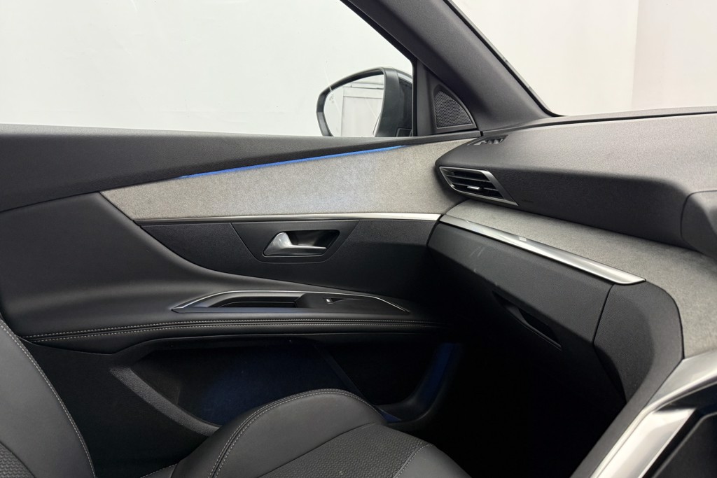 Peugeot 3008 GT Automatic Diesel SUV - Stock Number (1554821) - 16th supplementary image