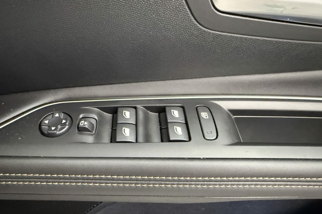 Peugeot 3008 GT Automatic Diesel SUV - Stock Number (1554821) - 19th supplementary image
