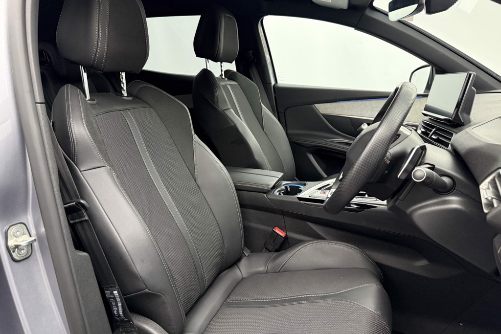 Peugeot 3008 GT Automatic Diesel SUV - Stock Number (1554821) - 20th supplementary image
