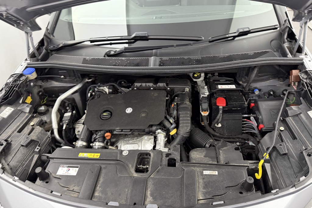 Peugeot 3008 GT Automatic Diesel SUV - Stock Number (1554821) - 32nd supplementary image