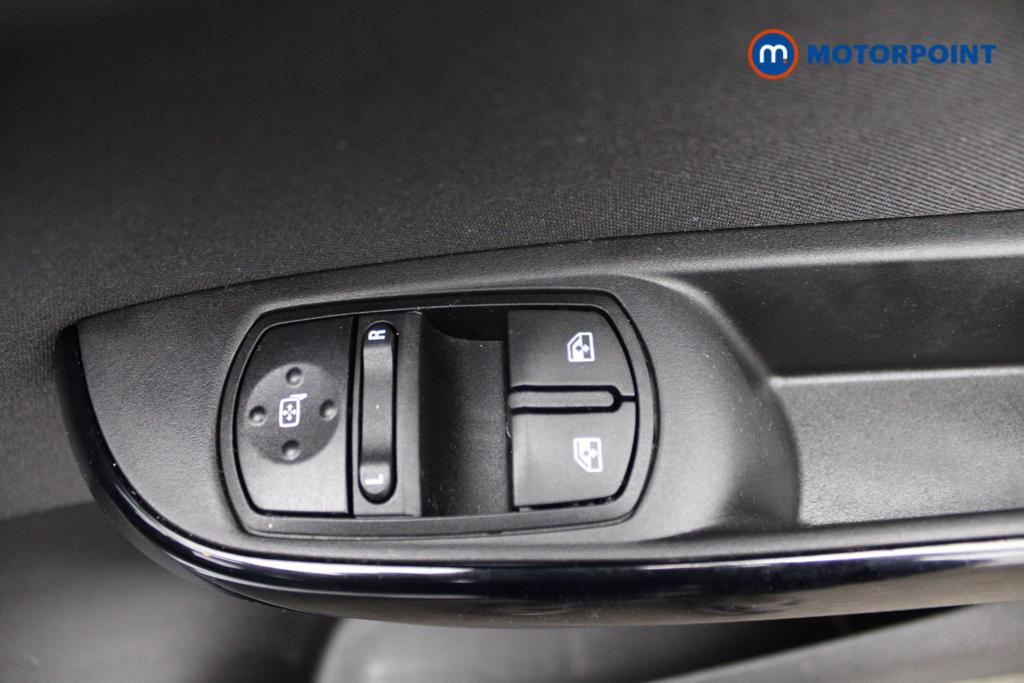 Vauxhall Corsa SRI Manual Petrol Hatchback - Stock Number (1554962) - 17th supplementary image