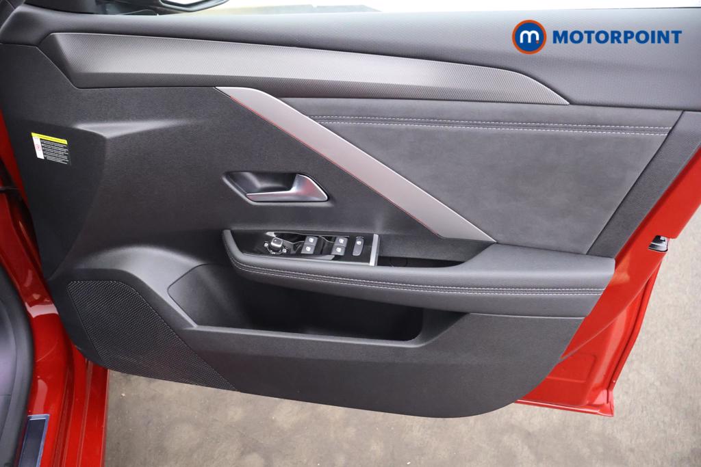 Vauxhall Astra Ultimate Automatic Electric Estate - Stock Number (1555013) - 9th supplementary image