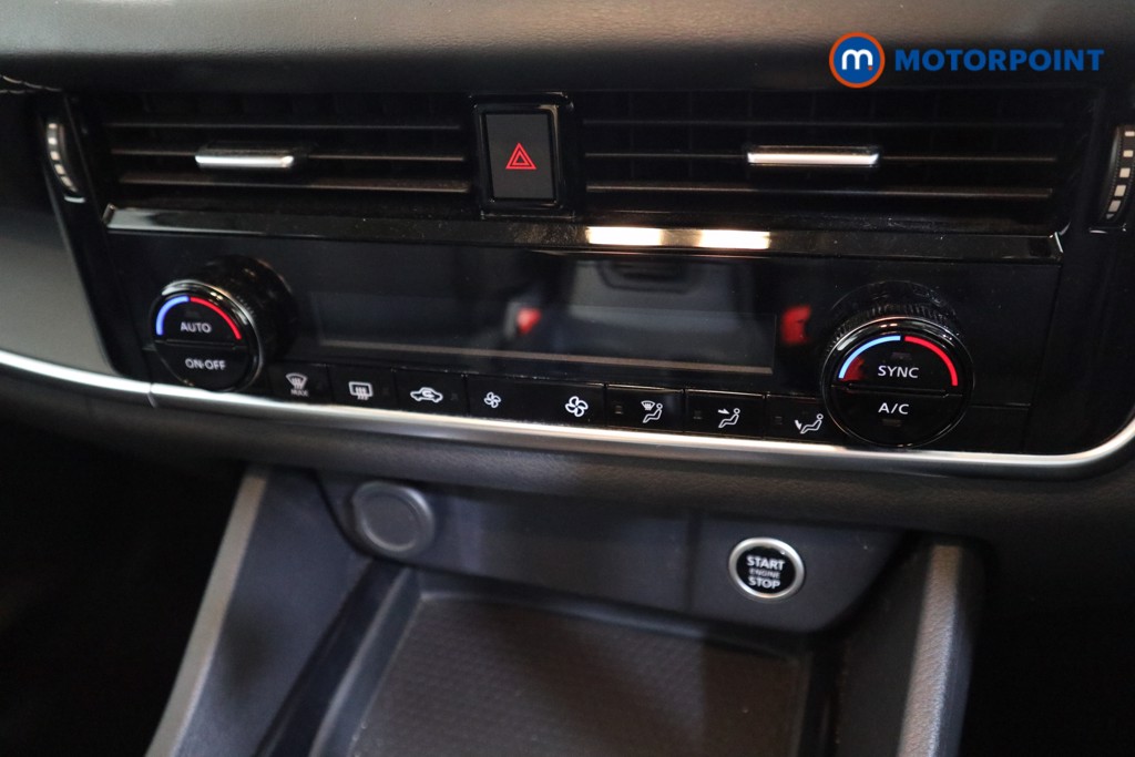 Nissan Qashqai Acenta Premium Automatic Petrol SUV - Stock Number (1555258) - 7th supplementary image