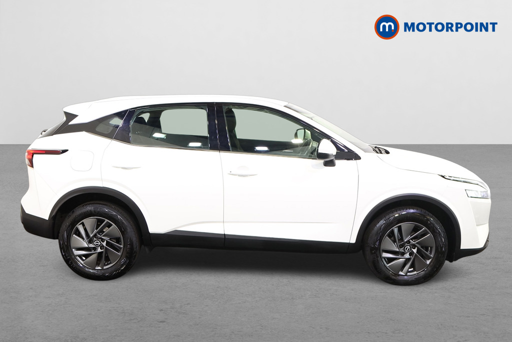 Nissan Qashqai Acenta Premium Automatic Petrol SUV - Stock Number (1555258) - Drivers side