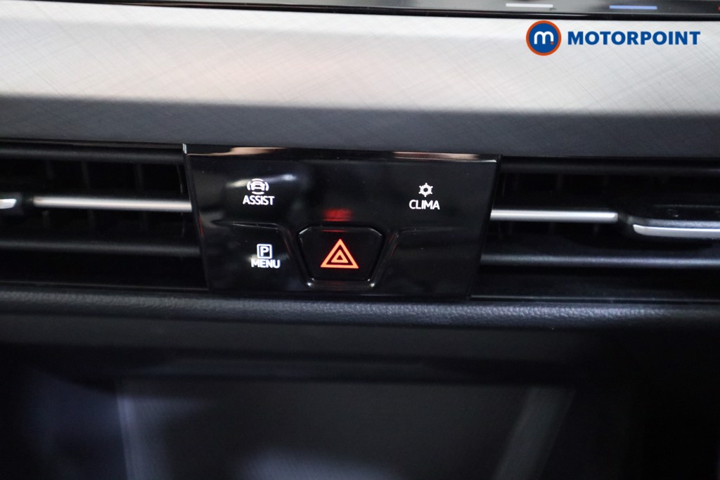 Volkswagen Golf Life Manual Petrol Hatchback - Stock Number (1555481) - 7th supplementary image
