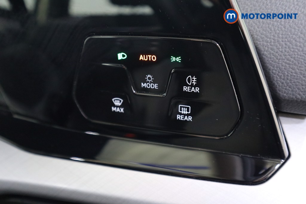 Volkswagen Golf Life Manual Petrol Hatchback - Stock Number (1555481) - 9th supplementary image