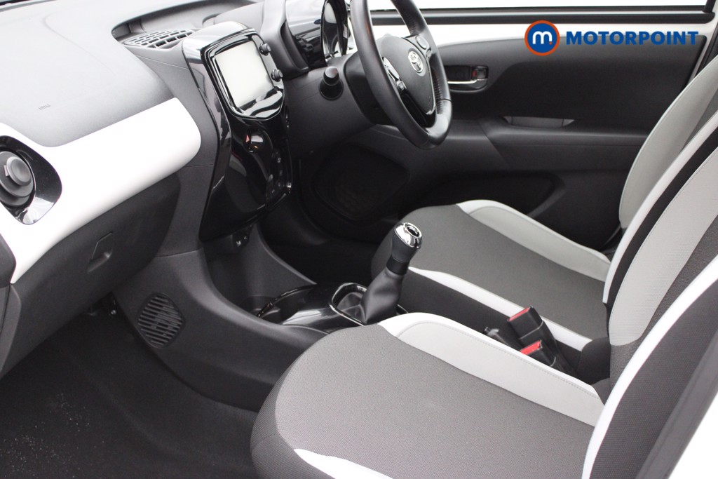 Toyota Aygo X-Style Manual Petrol Hatchback - Stock Number (1555732) - 1st supplementary image