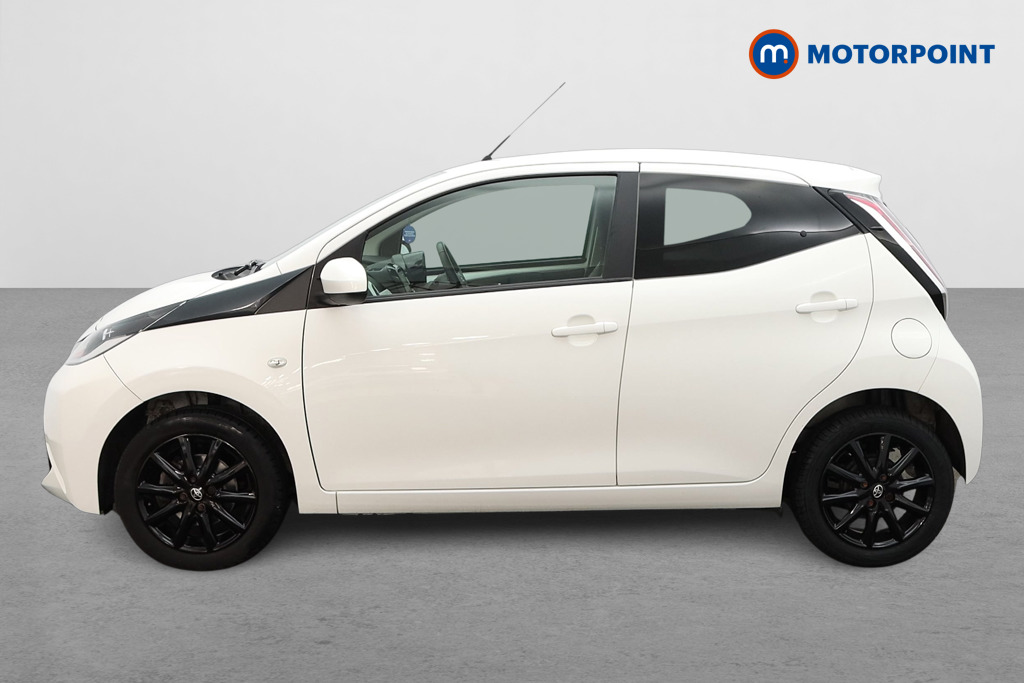 Toyota Aygo X-Style Manual Petrol Hatchback - Stock Number (1555732) - Passenger side
