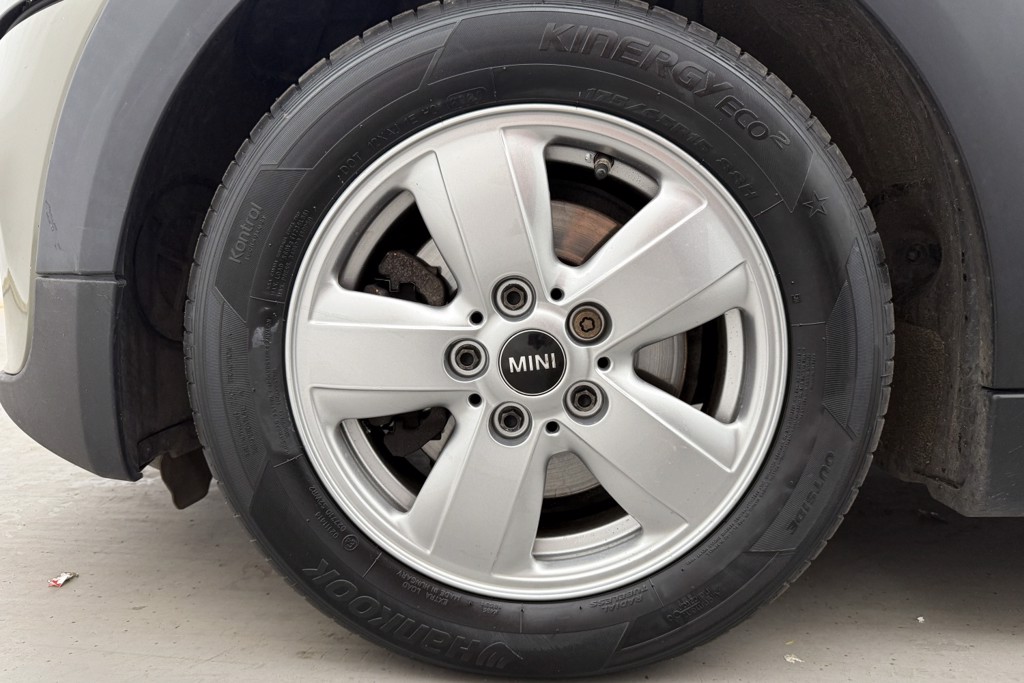 Mini Hatchback Cooper Classic Automatic Petrol Hatchback - Stock Number (1555738) - 31st supplementary image