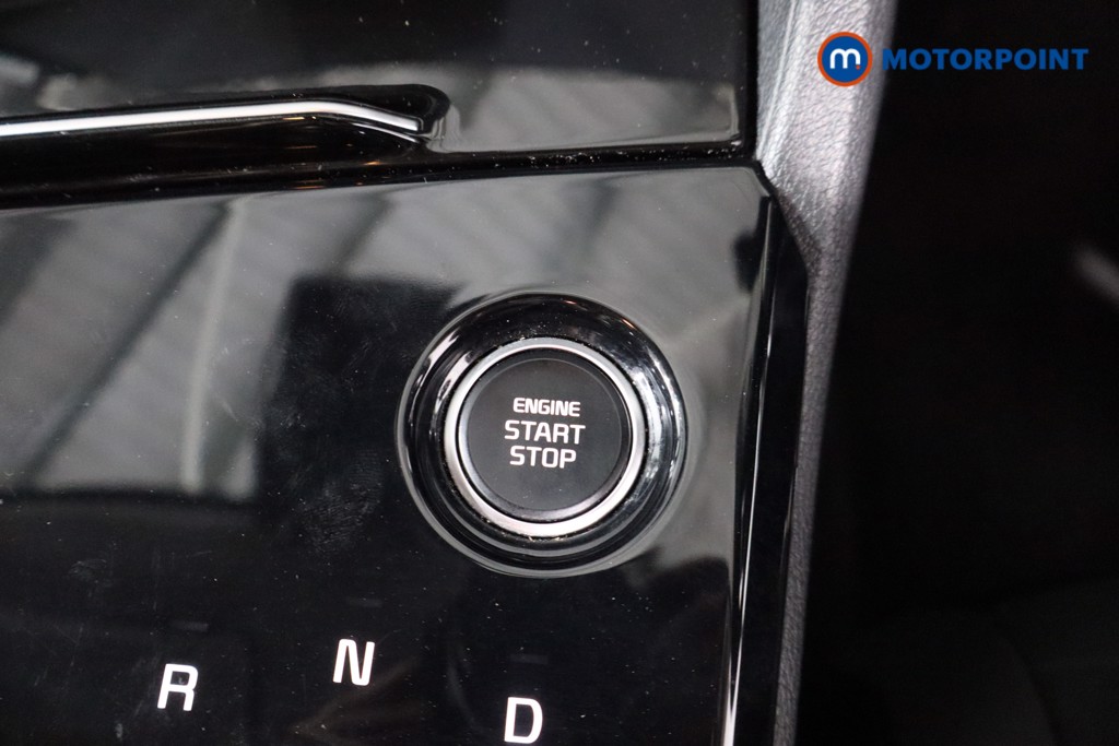 KIA Sportage 3 Automatic Petrol-Electric Hybrid SUV - Stock Number (1556215) - 13th supplementary image