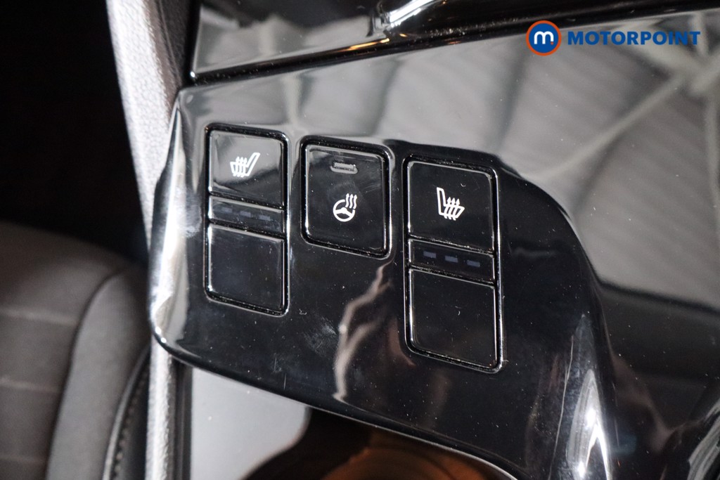 KIA Sportage 3 Automatic Petrol-Electric Hybrid SUV - Stock Number (1556215) - 16th supplementary image