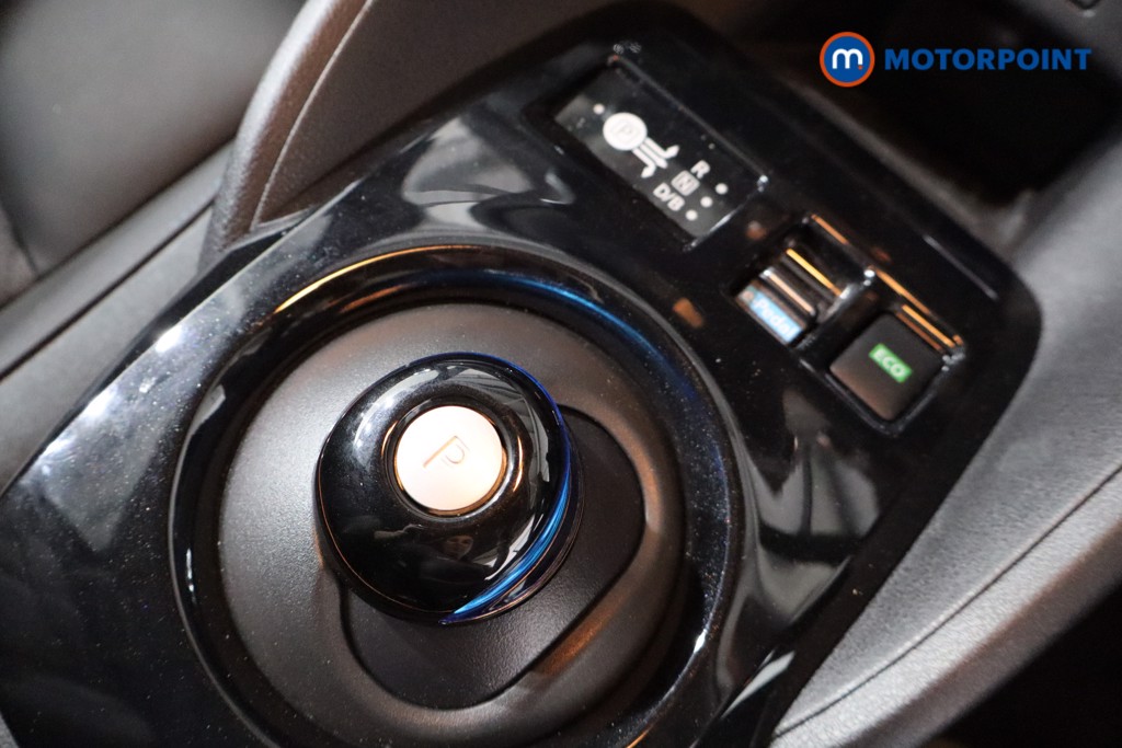 Nissan Leaf Tekna Automatic Electric Hatchback - Stock Number (1556250) - 14th supplementary image