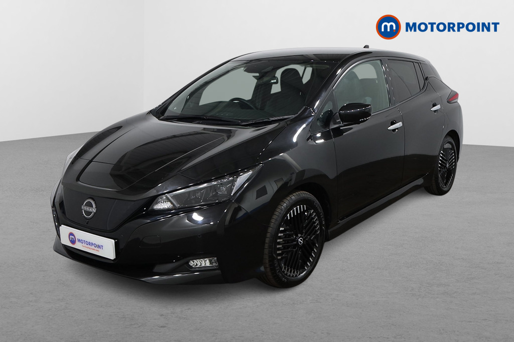Nissan Leaf Tekna Automatic Electric Hatchback - Stock Number (1556250) - Passenger side front corner
