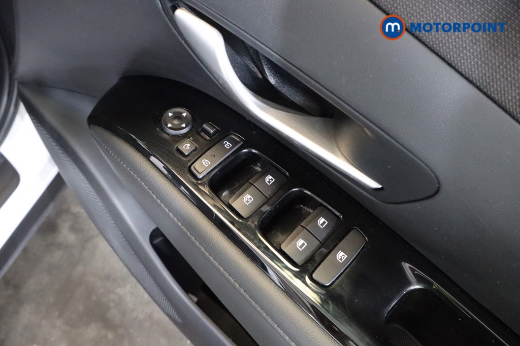 Hyundai Tucson Se Connect Manual Petrol SUV - Stock Number (1556330) - 15th supplementary image
