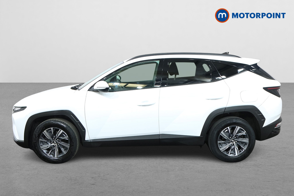 Hyundai Tucson Se Connect Manual Petrol SUV - Stock Number (1556330) - Passenger side