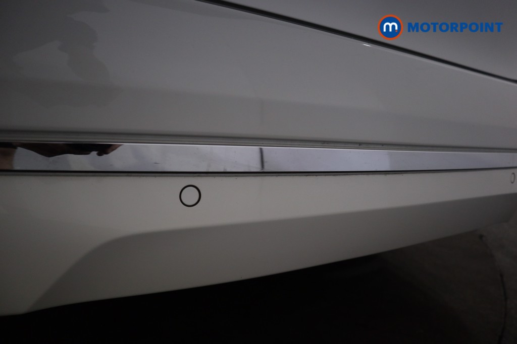 BMW 2 Series Luxury Automatic Petrol People Carrier - Stock Number (1556498) - 21st supplementary image