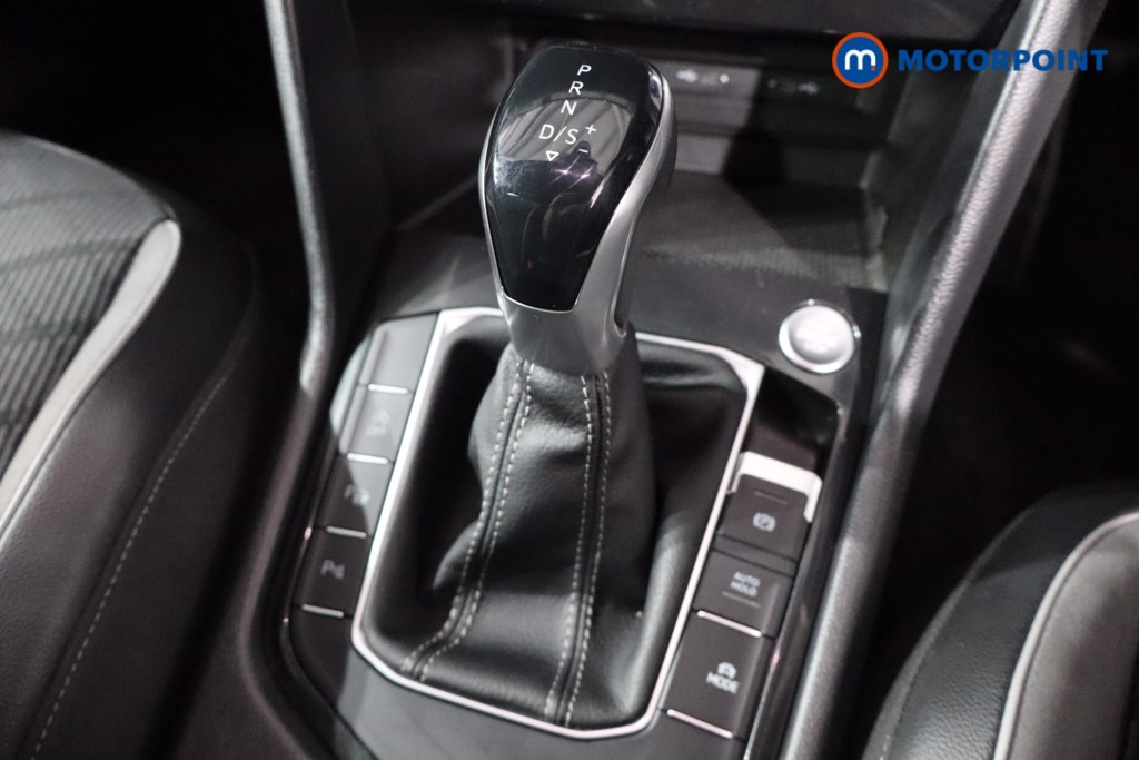 Volkswagen Tiguan R-Line Automatic Petrol SUV - Stock Number (1556565) - 14th supplementary image