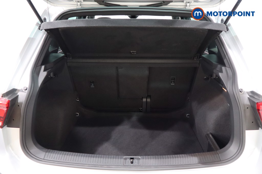 Volkswagen Tiguan R-Line Automatic Petrol SUV - Stock Number (1556565) - 29th supplementary image
