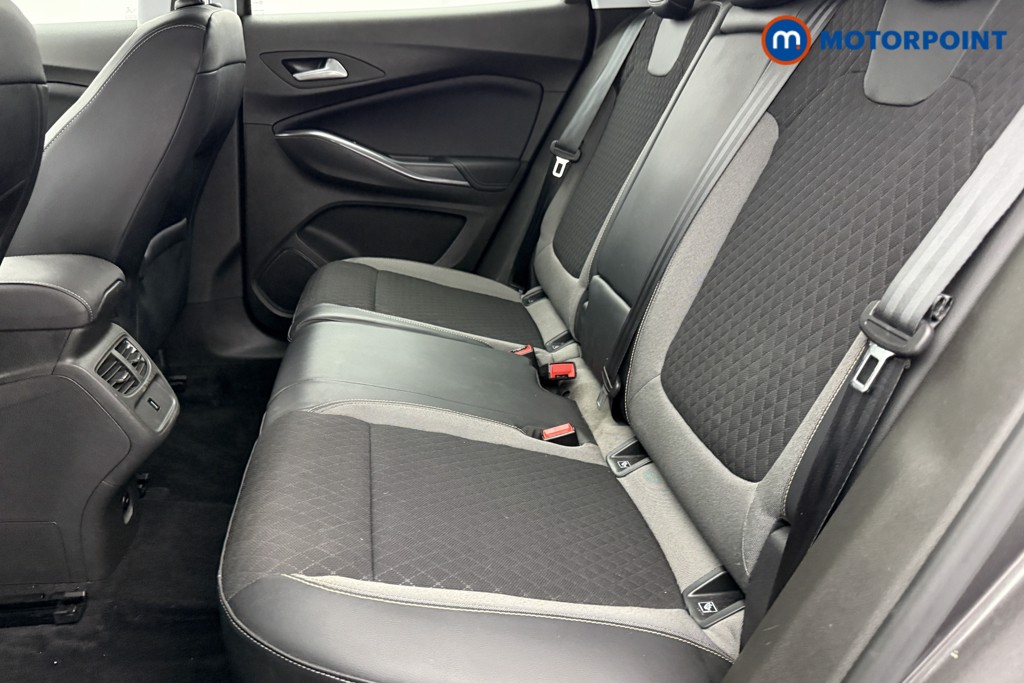 Vauxhall Grandland X Business Edition Nav Manual Petrol SUV - Stock Number (1556595) - 21st supplementary image