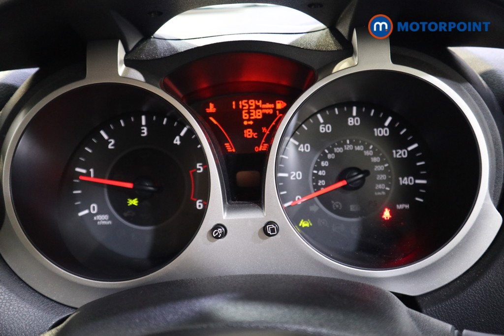 Nissan Juke Tekna Manual Diesel SUV - Stock Number (1556612) - 5th supplementary image