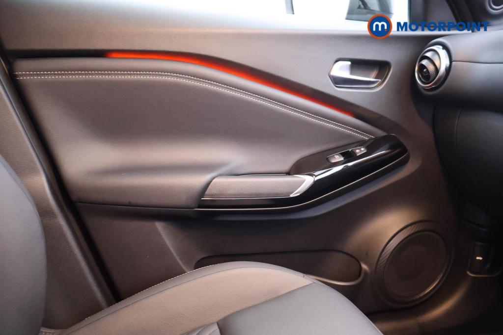 Nissan Juke Tekna Automatic Petrol SUV - Stock Number (1556721) - 6th supplementary image