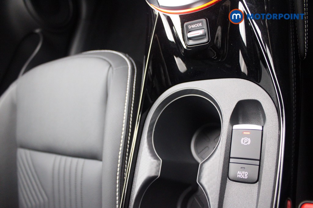 Nissan Juke Tekna Manual Petrol SUV - Stock Number (1556768) - 14th supplementary image
