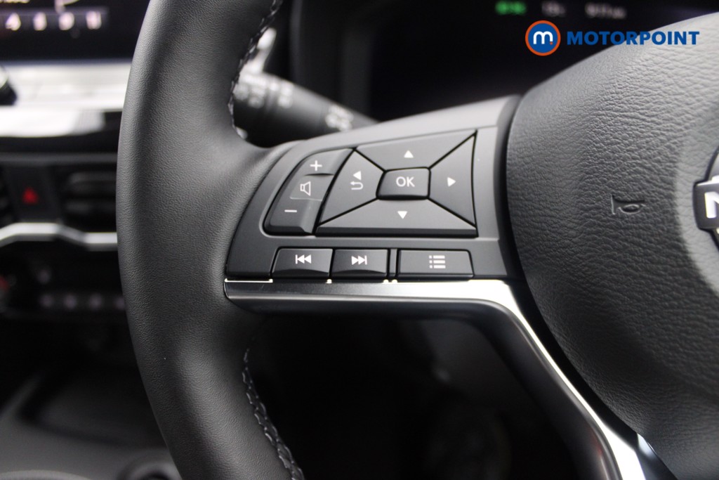 Nissan Juke Tekna Manual Petrol SUV - Stock Number (1556768) - 15th supplementary image