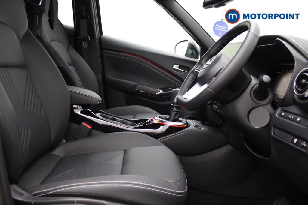 Nissan Juke Tekna Manual Petrol SUV - Stock Number (1556769) - 8th supplementary image
