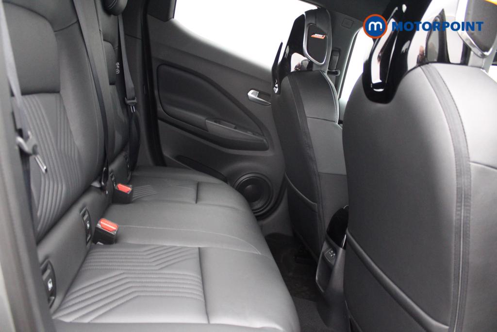 Nissan Juke Tekna Manual Petrol SUV - Stock Number (1556769) - 9th supplementary image