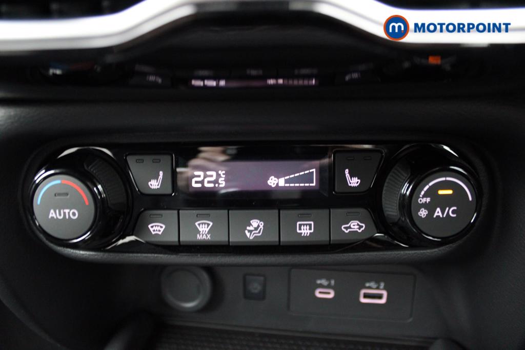 Nissan Juke Tekna Manual Petrol SUV - Stock Number (1556769) - 16th supplementary image