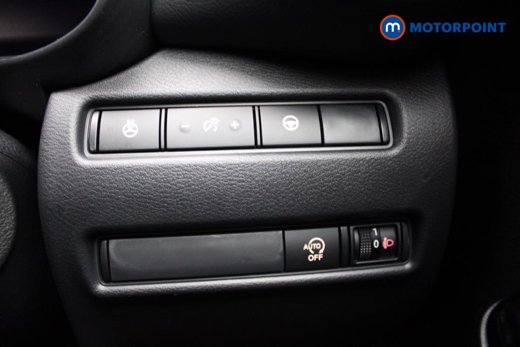 Nissan Juke Tekna Manual Petrol SUV - Stock Number (1556769) - 17th supplementary image