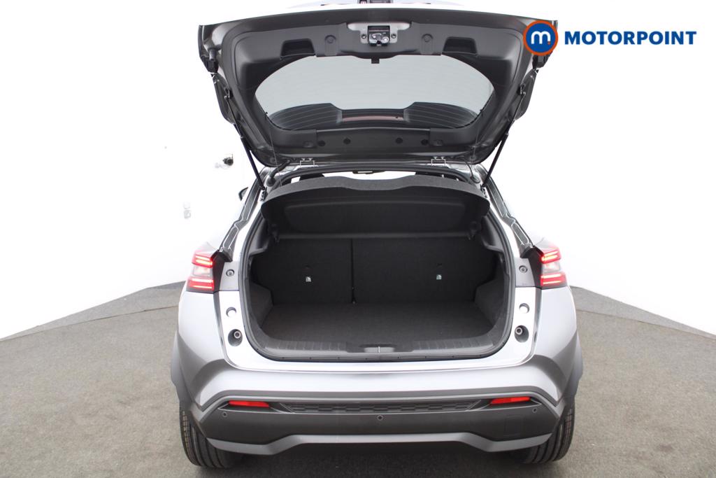 Nissan Juke Tekna Manual Petrol SUV - Stock Number (1556769) - 21st supplementary image