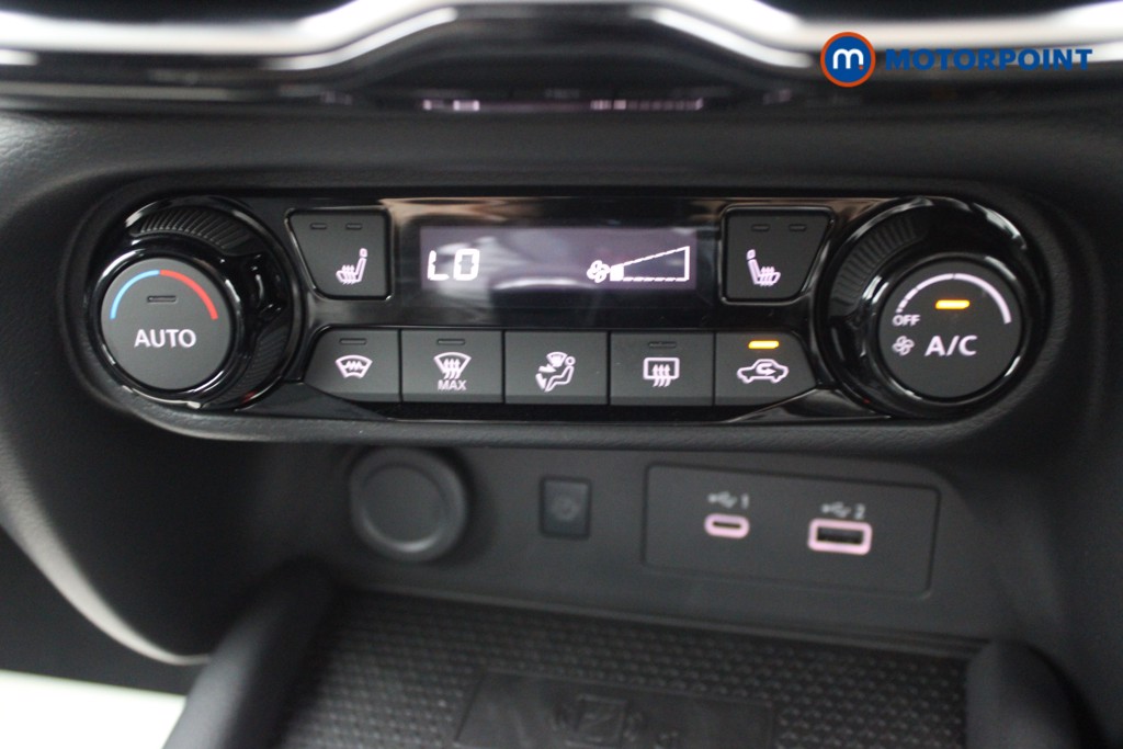Nissan Juke Tekna Manual Petrol SUV - Stock Number (1556771) - 10th supplementary image