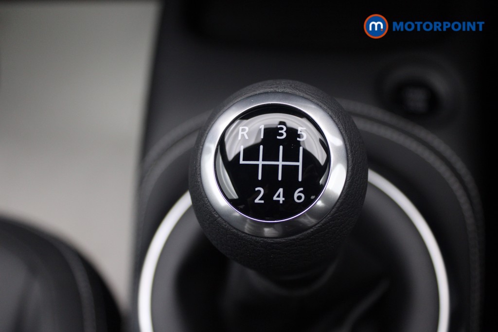 Nissan Juke Tekna Manual Petrol SUV - Stock Number (1556771) - 12th supplementary image