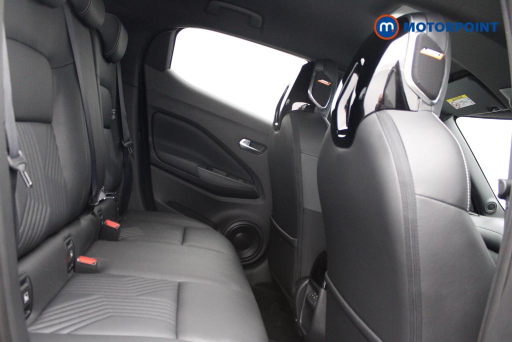 Nissan Juke Tekna Manual Petrol SUV - Stock Number (1556773) - 9th supplementary image