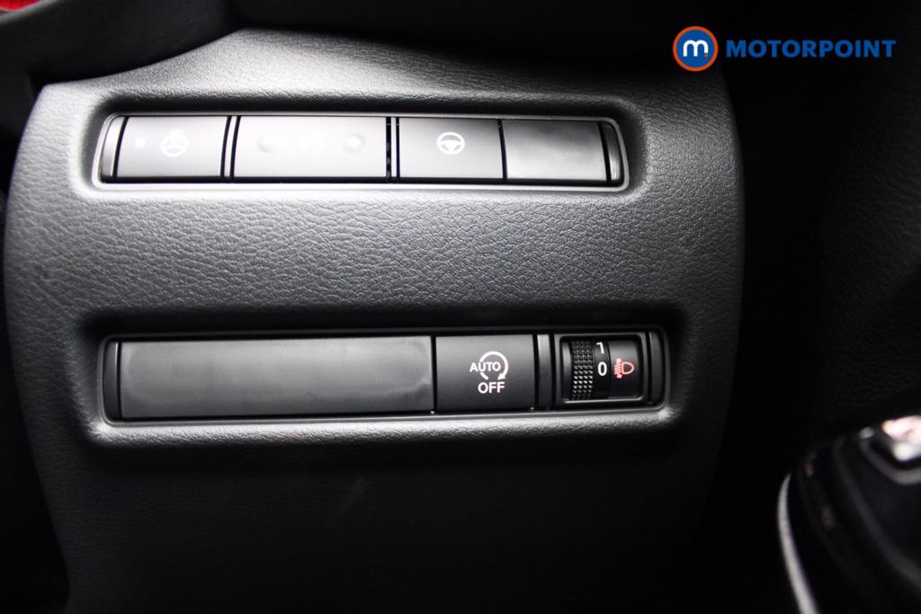 Nissan Juke Tekna Manual Petrol SUV - Stock Number (1556773) - 17th supplementary image