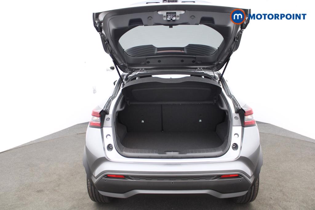 Nissan Juke Tekna Manual Petrol SUV - Stock Number (1556773) - 21st supplementary image