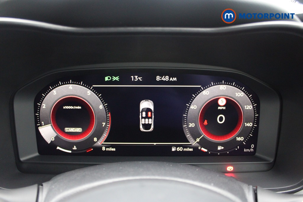 Nissan Juke Tekna Manual Petrol SUV - Stock Number (1556776) - 4th supplementary image