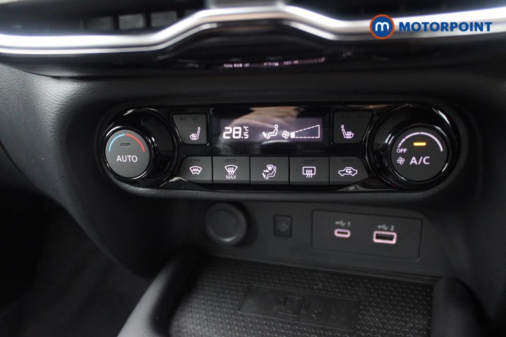 Nissan Juke Tekna Manual Petrol SUV - Stock Number (1556776) - 11th supplementary image