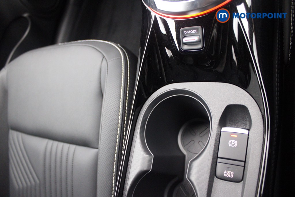 Nissan Juke Tekna Manual Petrol SUV - Stock Number (1556776) - 14th supplementary image